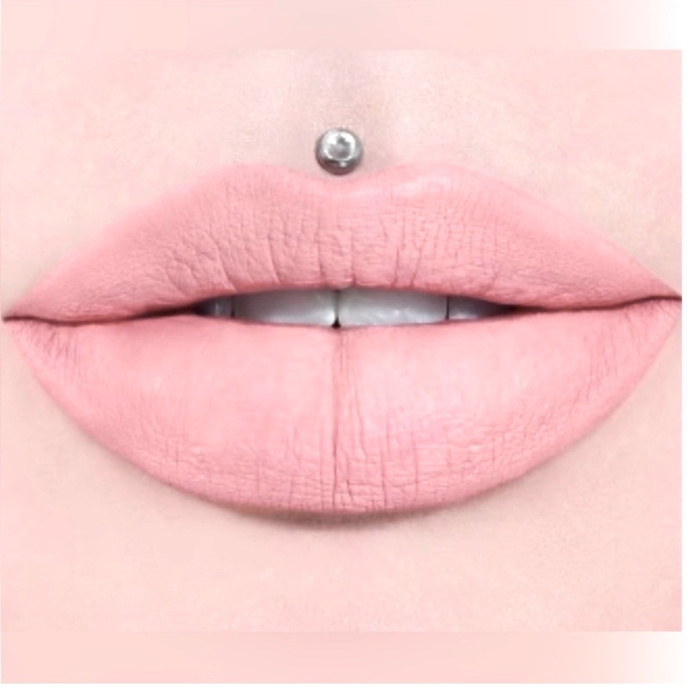 Skin Tight-Liquid Velour Lipstick - Jeffree Star NIB